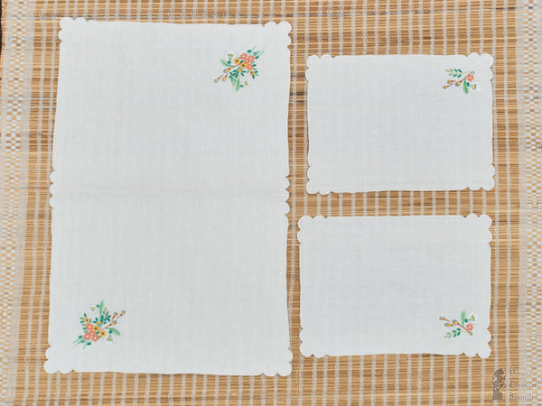 Hand Embroidered Duchess Set